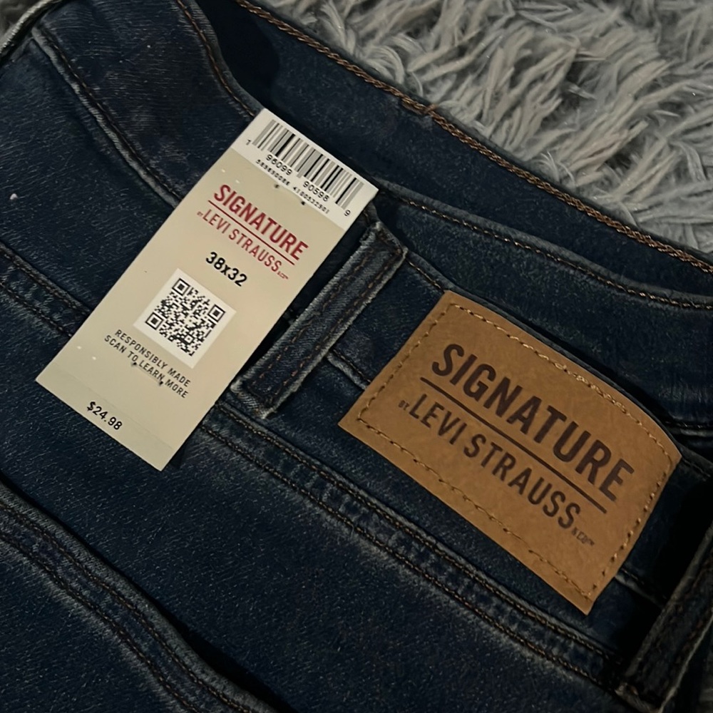 NWT Levi Jeans